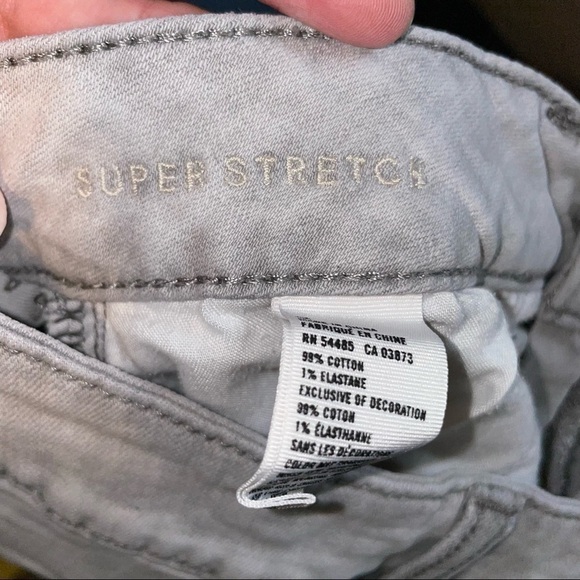 American Eagle Distressed Super Stretch Shorts - Picture 4 of 5